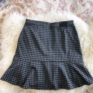 Hounds Tooth Skirt